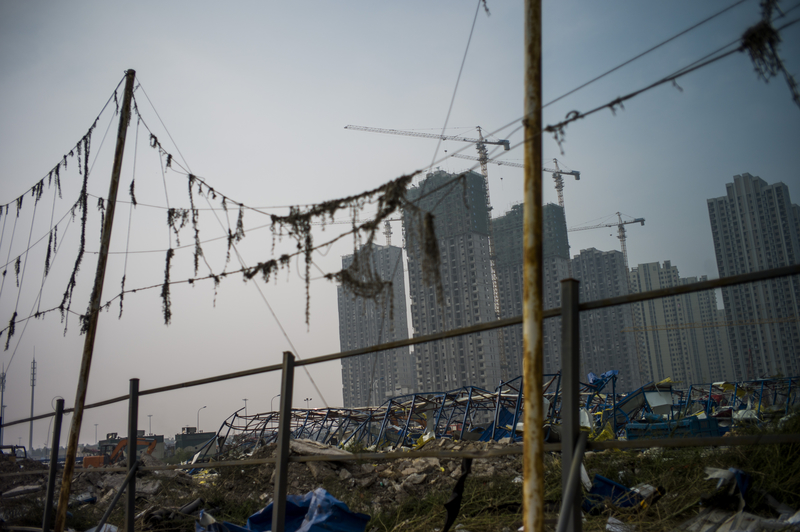 8月14日、天津港の爆発事故現場近くで撮影 (FRED DUFOUR/AFP/GettyImages)