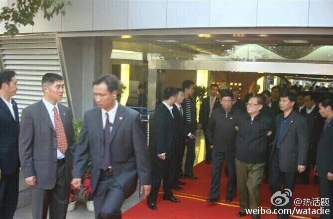 江沢民元国家主席が身柄を拘束された現場のように見える投稿写真（ネット写真）